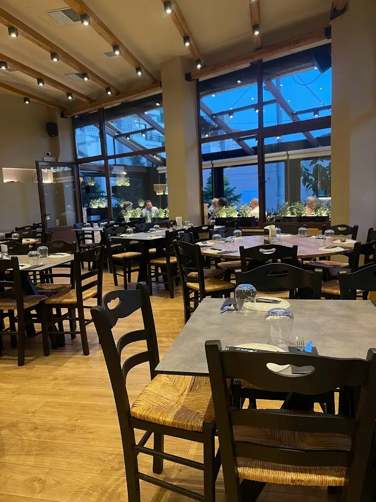 Ο KALOFAGAS_Vrilissia_slider_image_1