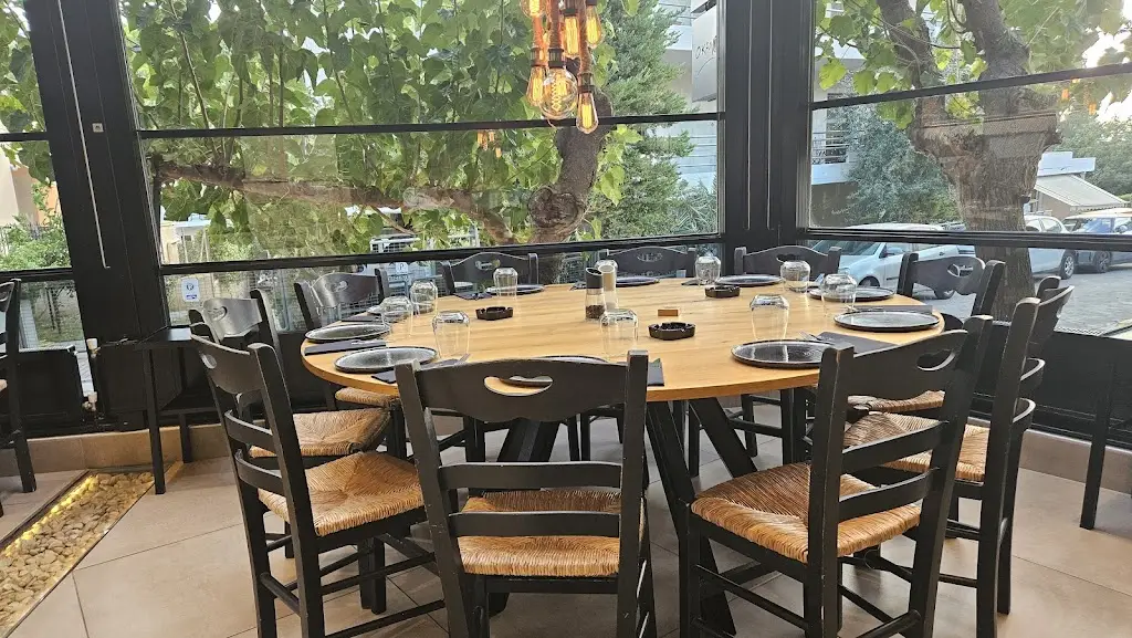 Ο KALOFAGAS_Vrilissia_slider_image_2