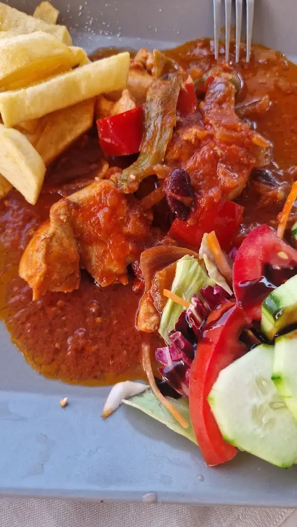 Karl Crawford_OLYMPIA FAMILY_Ágios Stéfanos_Bewertung