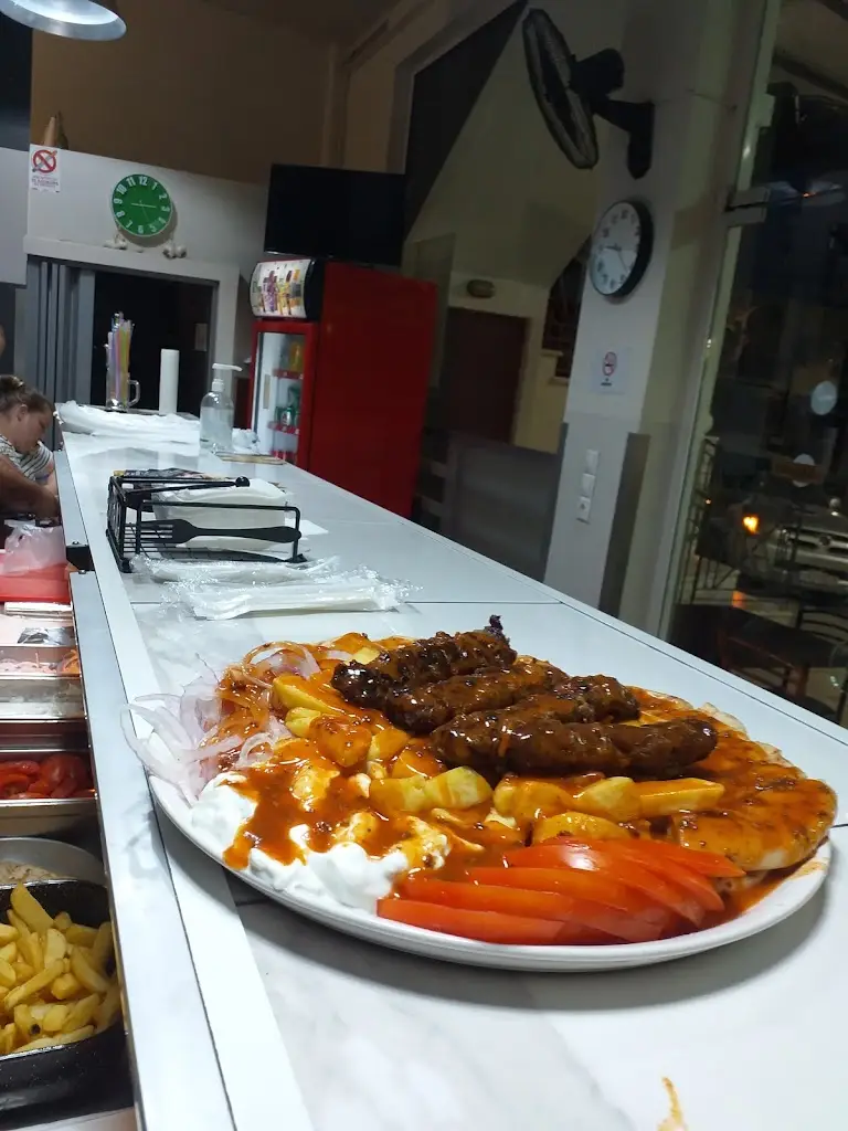 Menu_Ο Νικόλας με τη σάλτσα_Zefyri_image_4