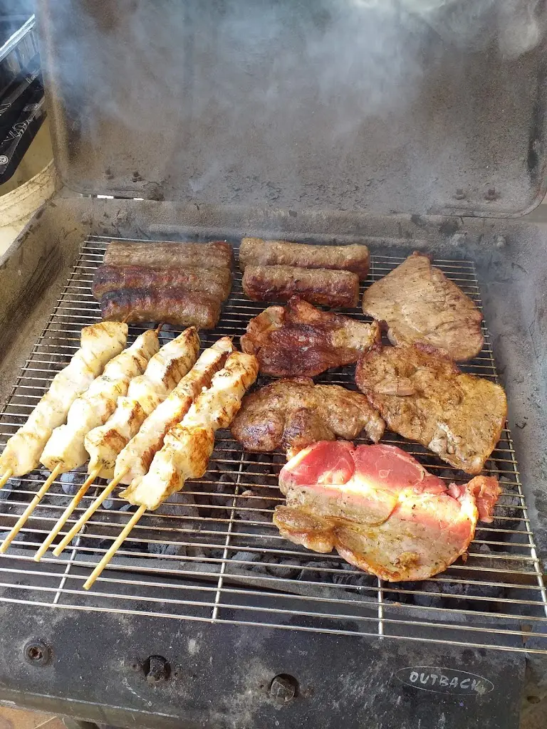 Menu_Ο Νικόλας με τη σάλτσα_Zefyri_image_6