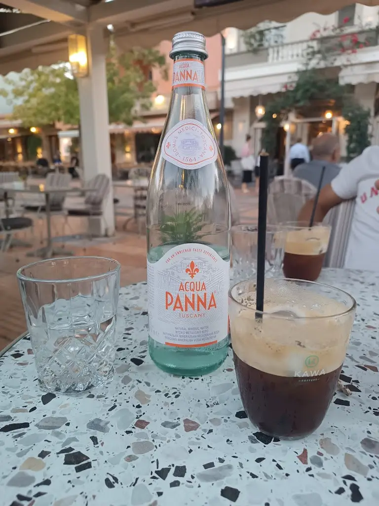 Menü_Family Cafe Bar Restaurant_Voúla_Bild_5