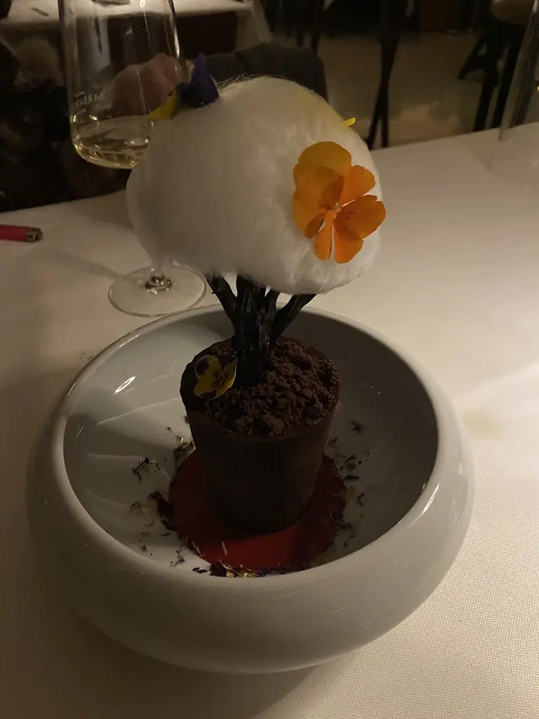 Dim Julio_Barbarossa Athens_Voúla_reseña