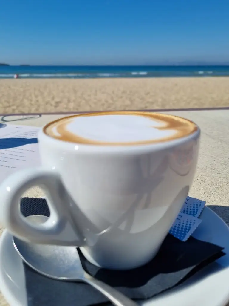 Menü_DOT Beach Vibes_Voúla_Bild_6