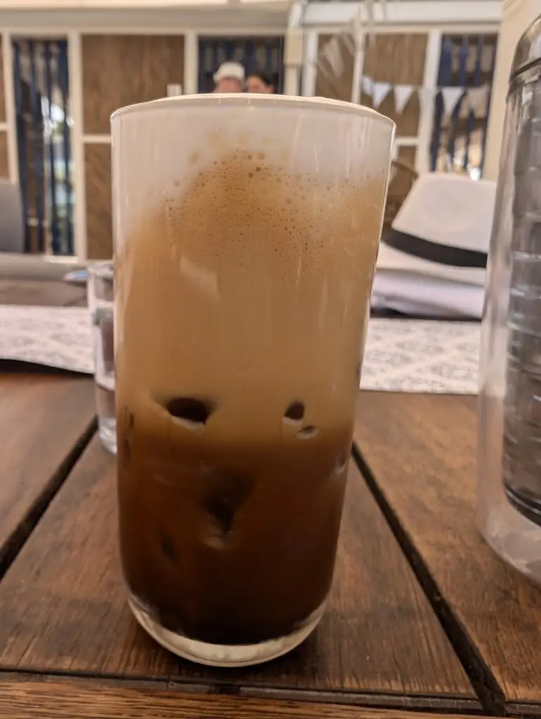 Menü_DOT Beach Vibes_Voúla_Bild_9