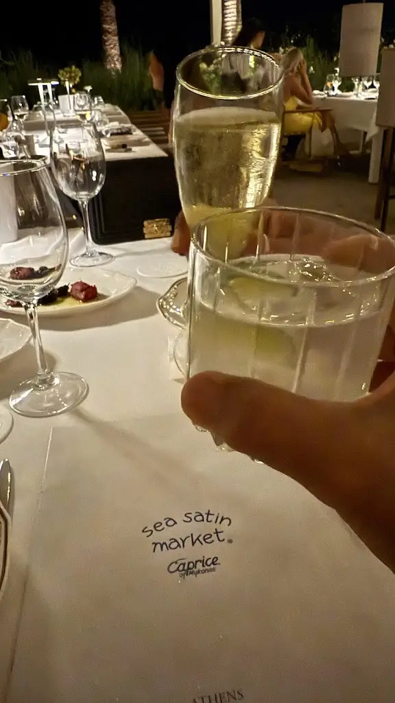 cem patpat_Sea Satin Athens Riviera_Voúla_avis