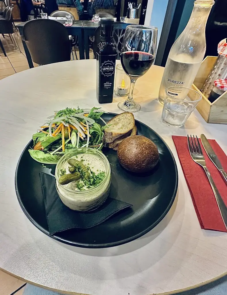 John Mc Elhinney_Talbot's Bar and Restaurant_Belmullet_review