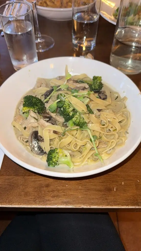 Hannah Parucki_Il Corvo_Drumcondra_review