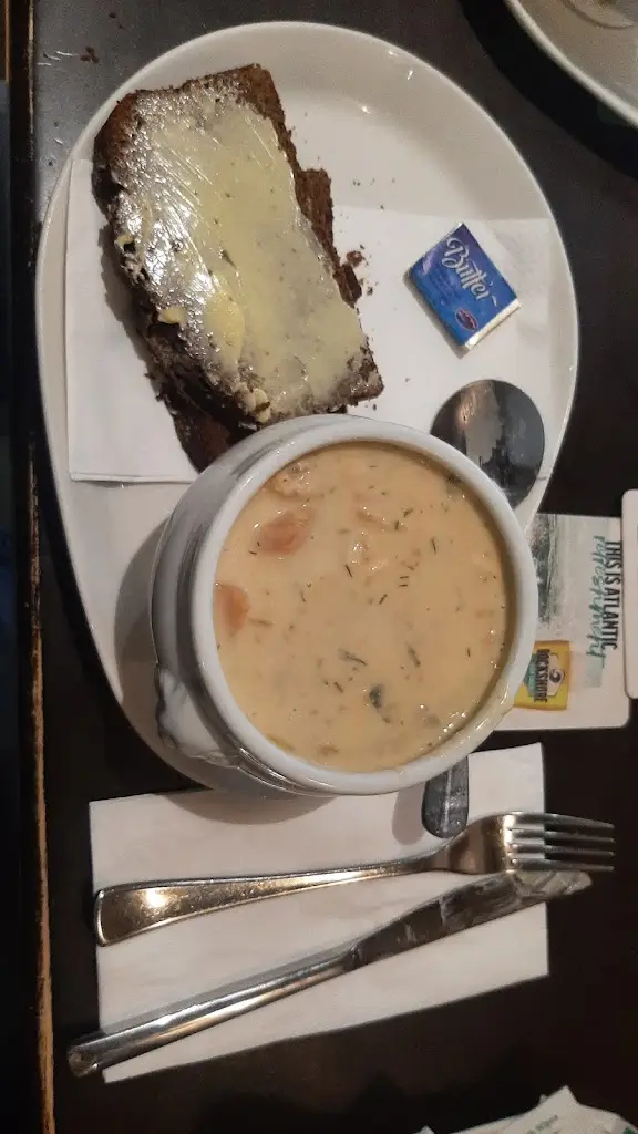 Gleb Teterin_The Galleon Restaurant_Bearna_review