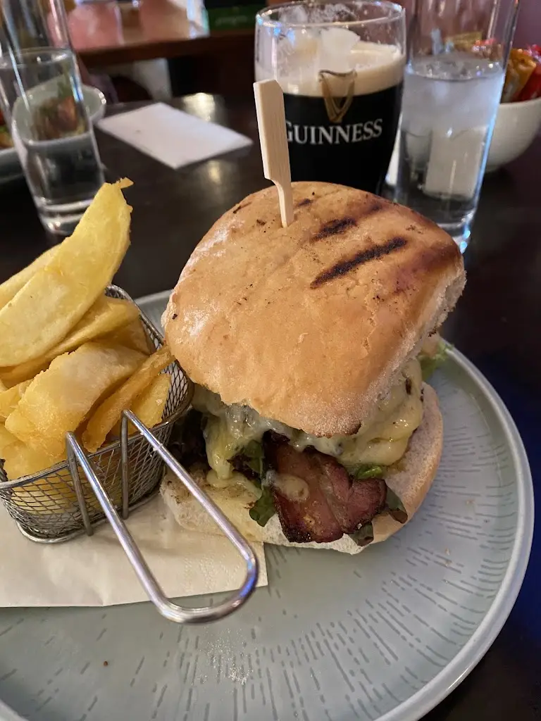 Veronica Perts_The Coliemore_Dalkey_review