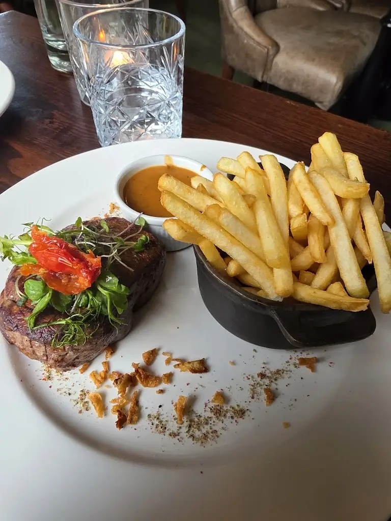 Lacastan Moodley_1909 Restaurant & Wine Bar_Dalkey_avis