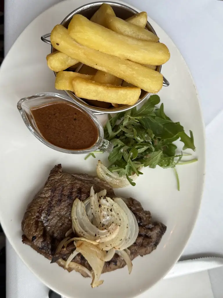 Isabel Olegário_Guinea Pig Restaurant_Dalkey_review