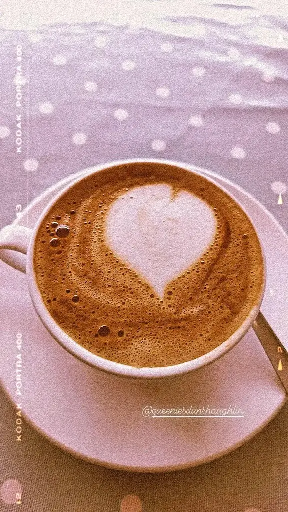 Lorraine Kilgannon_Queenie's_Dunshaughlin_reseña