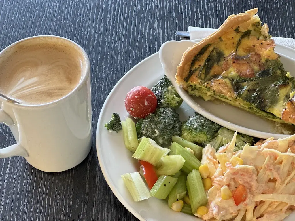 Poppies_Enniskerry_slider_image_3