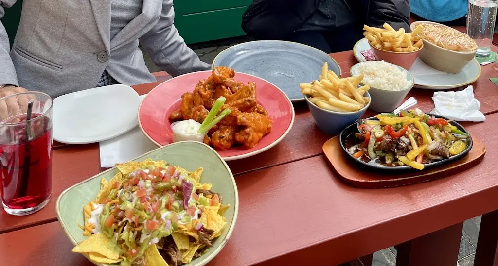 Lucía Pérez Castro_The Old Schoolhouse_Fingal County_review