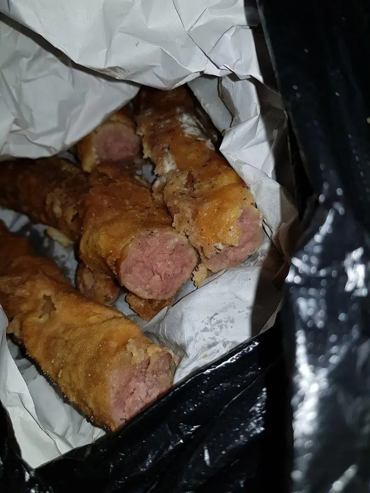 Akis Chris Simmons_Fryday's Diner_Ferns_Bewertung