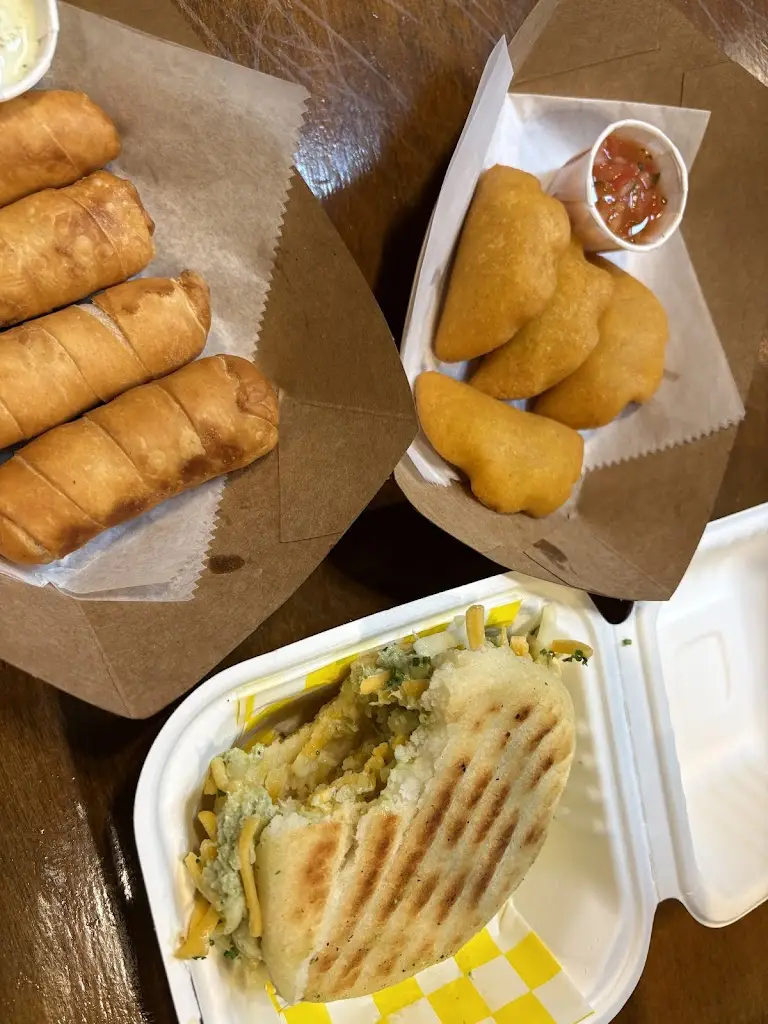 Javier Amundarain_Flavouritos®_Firhouse_review