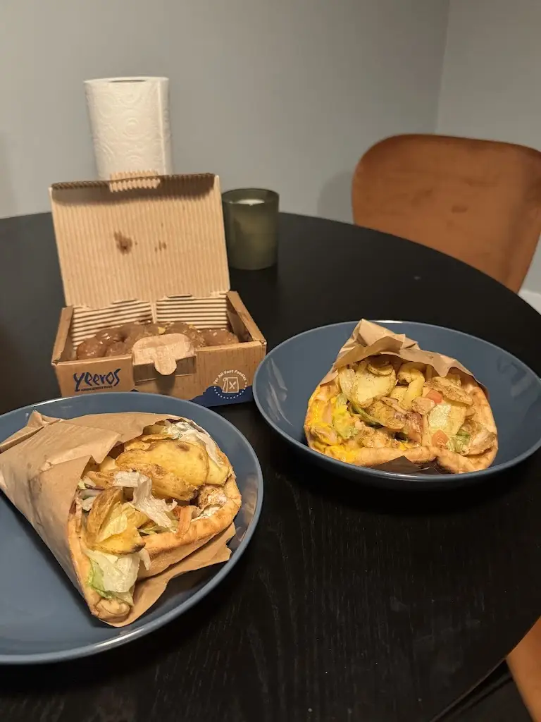 Kelly Cristina Dias_Yeeros Glasnevin_Glasnevin_review