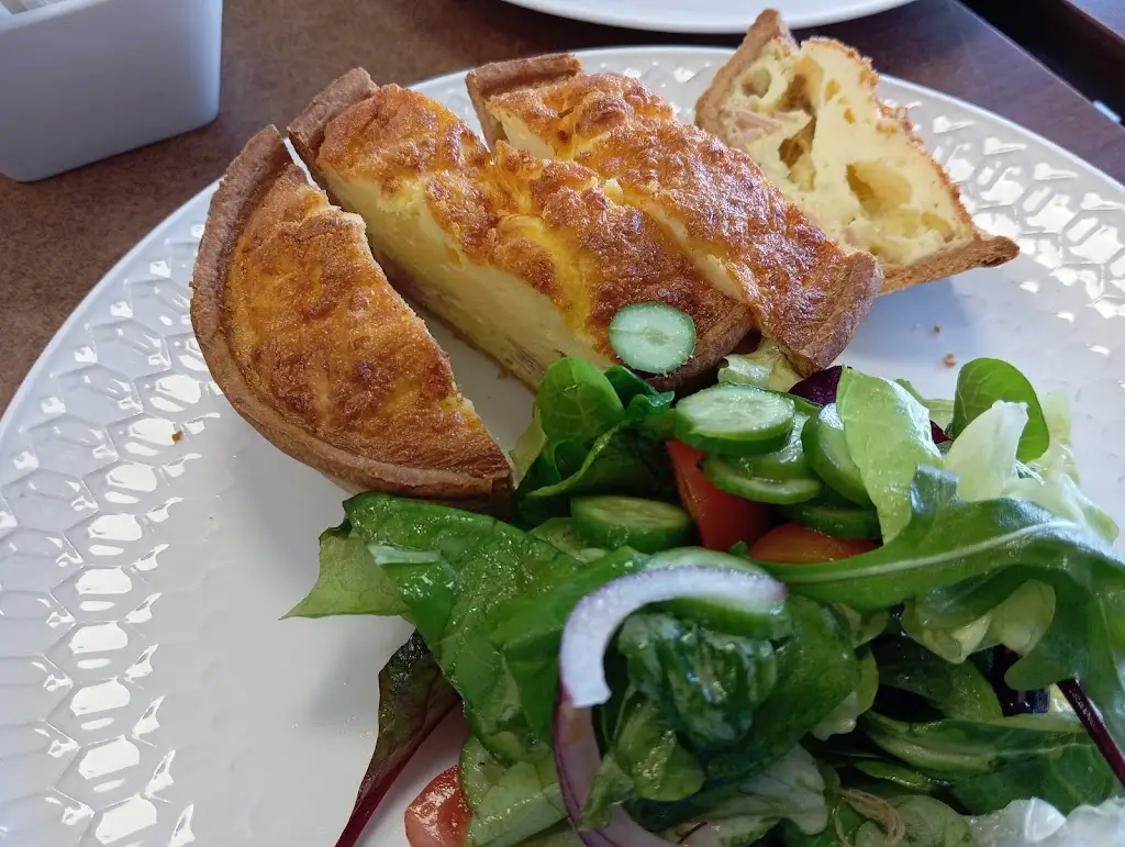 Menu_Le Petit Café & Brasserie_Glasnevin_image_7