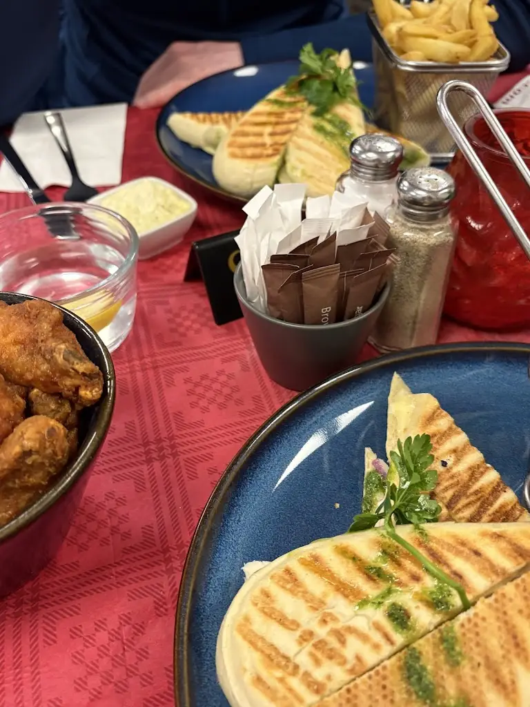 Laura González_Le Petit Café & Brasserie_Glasnevin_review