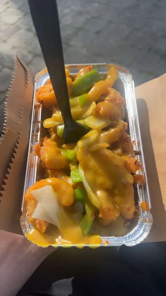 Keith Mills_Hoi Wun_Finglas_reseña