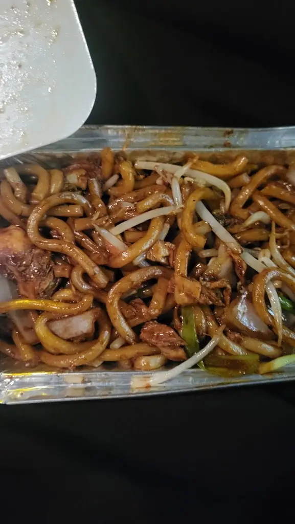 Remigijus Gudeikis_Hoi Wun_Finglas_reseña