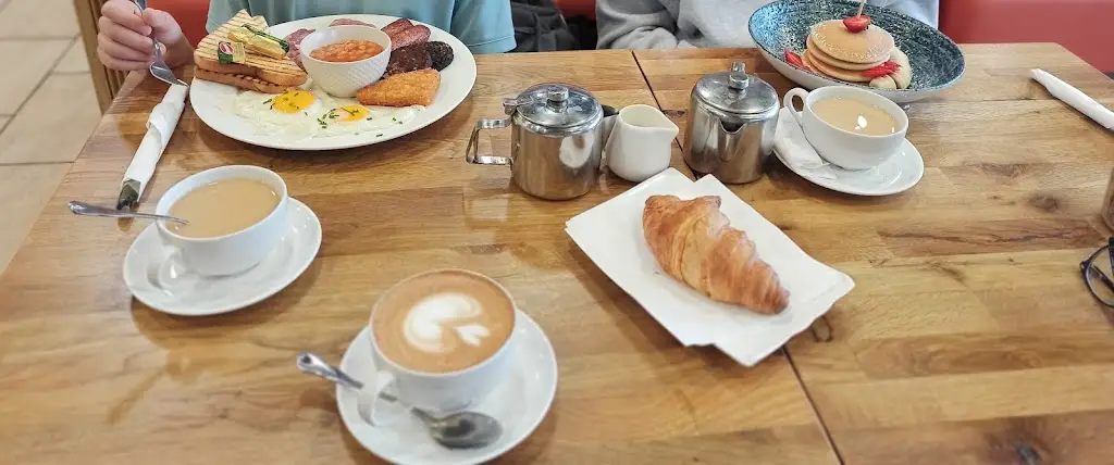 Pablo H_Koffee and Kale Finglas_Finglas_reseña