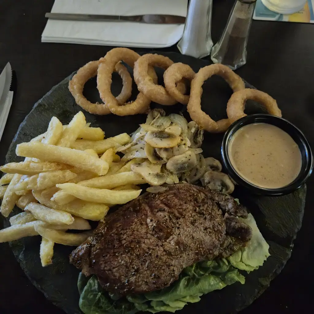 Dee Killian_The Village Inn Finglas_Finglas_review