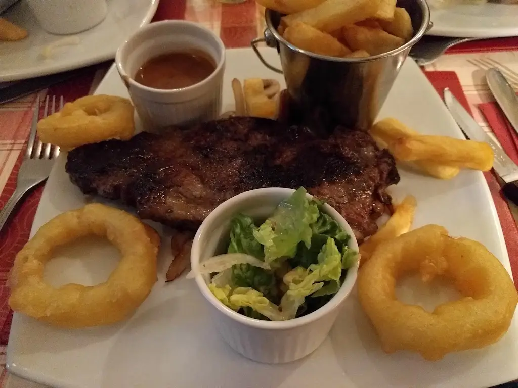 Antonio Puche_The Greville Arms Granard_Granard_recensione