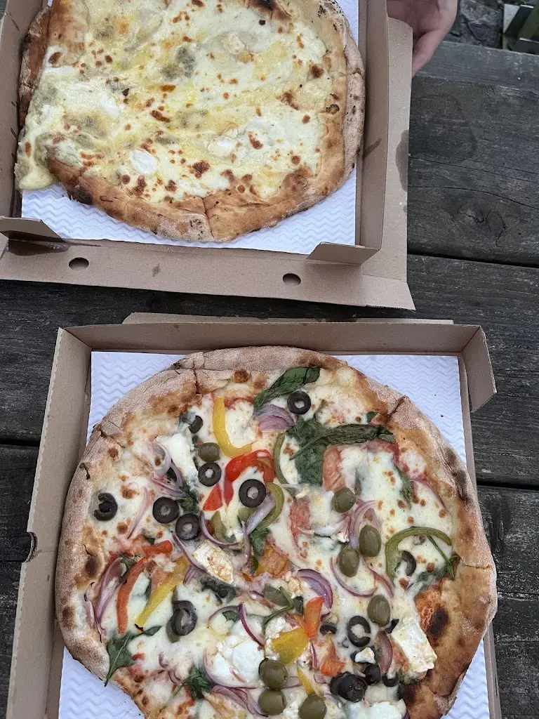 Stefanie Hufschmid_Amore WoodFire Pizzeria & Wings_Dunboyne_review