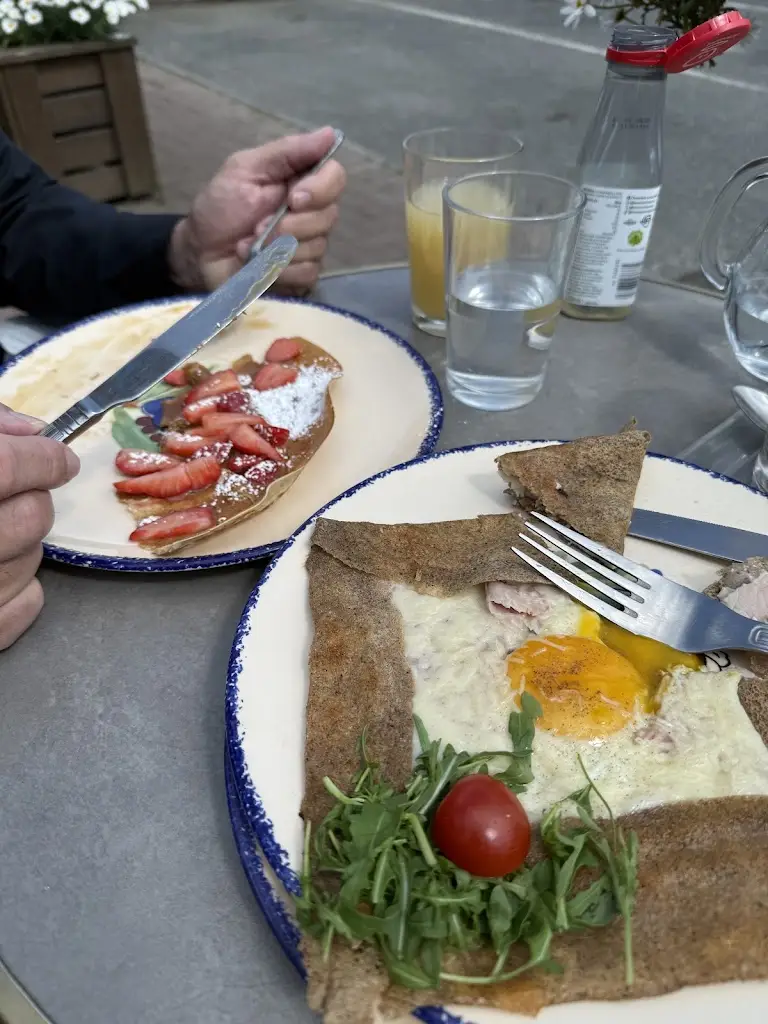 Tammy Whelan_La Crêperie Pierre Grise GREYSTONES_Greystones_review