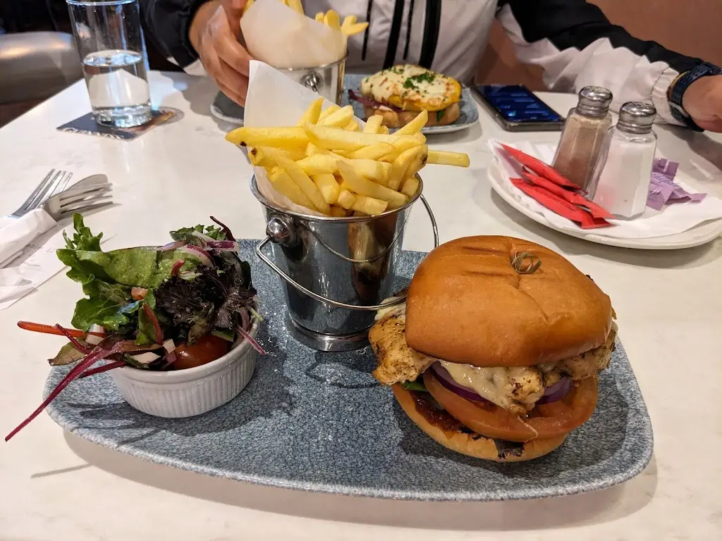 McGeough's Bar & Restaurant_Dundalk_slider_image_3