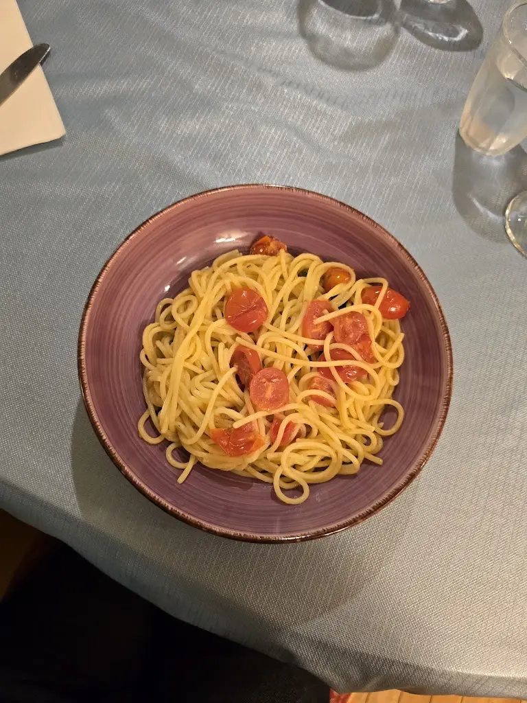 Karolina Lubian_Nonna Nenne'_Dundalk_avis