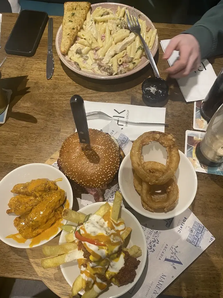 Don McGuinness_The Hideout Kilcullen Co.Kildare_Kilcullen_reseña