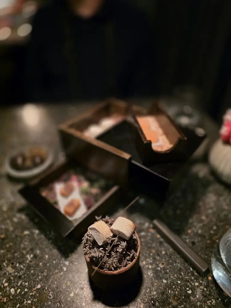 Vivian Anne_Aniar_County Galway_review