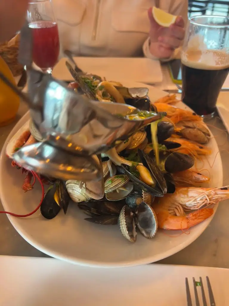 Beshoffs The Market & Beshoffs Sea Grill_Howth_slider_image_2