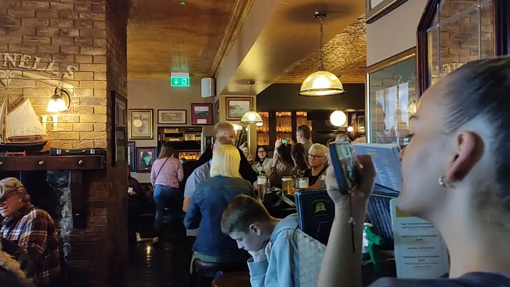 O'Connells Pub & Restaurant_Howth_slider_image_2