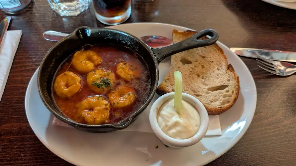 Dave Mariani_The Oar House_Howth_review