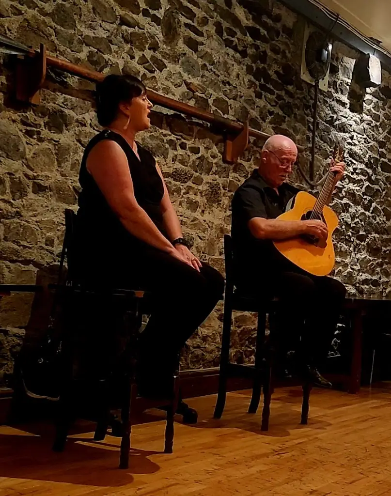 Holly Singletary_The Abbey Tavern_Howth_review