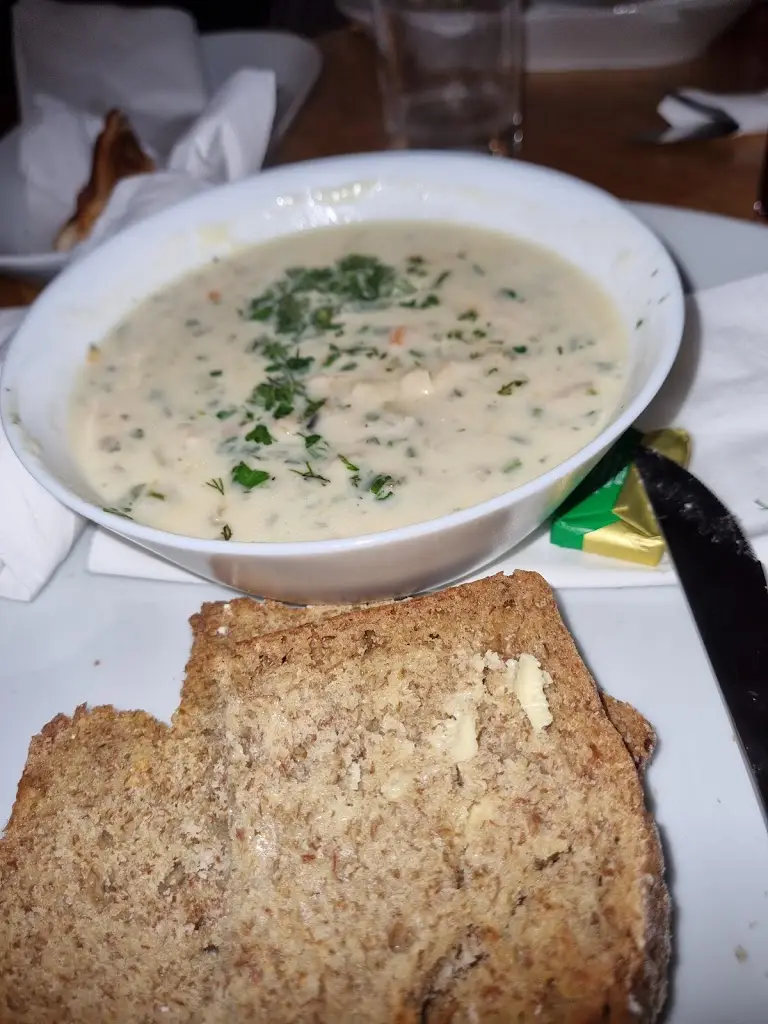 Menu_Gilna's The Cottage Inn_Laytown_image_5