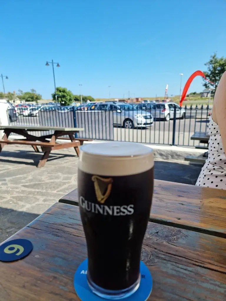 Craig Murray_Gilna's The Cottage Inn_Laytown_review