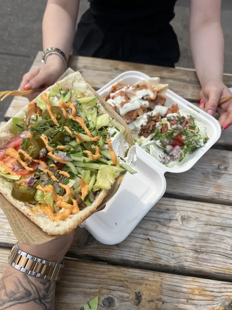 VintageBox Ireland_KeBaby_Jobstown_reseña