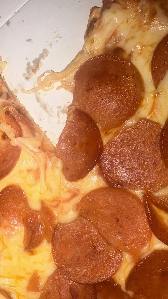 •alannah Barrett•_Roma Takeaway Springfield_Jobstown_Bewertung