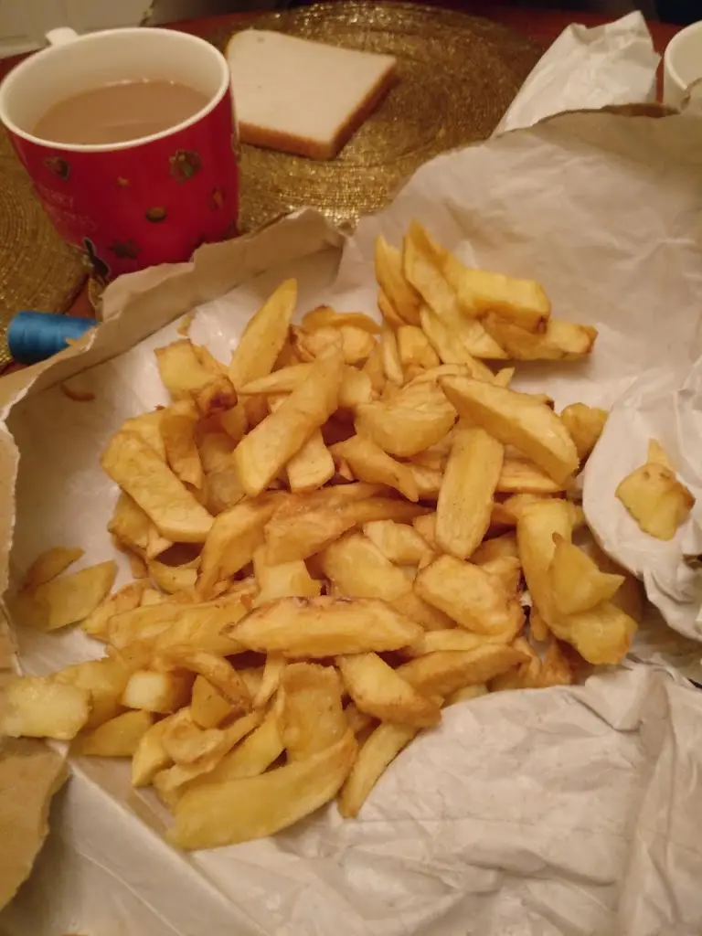 Menu_Cinelli's Brookfield_Jobstown_image_3