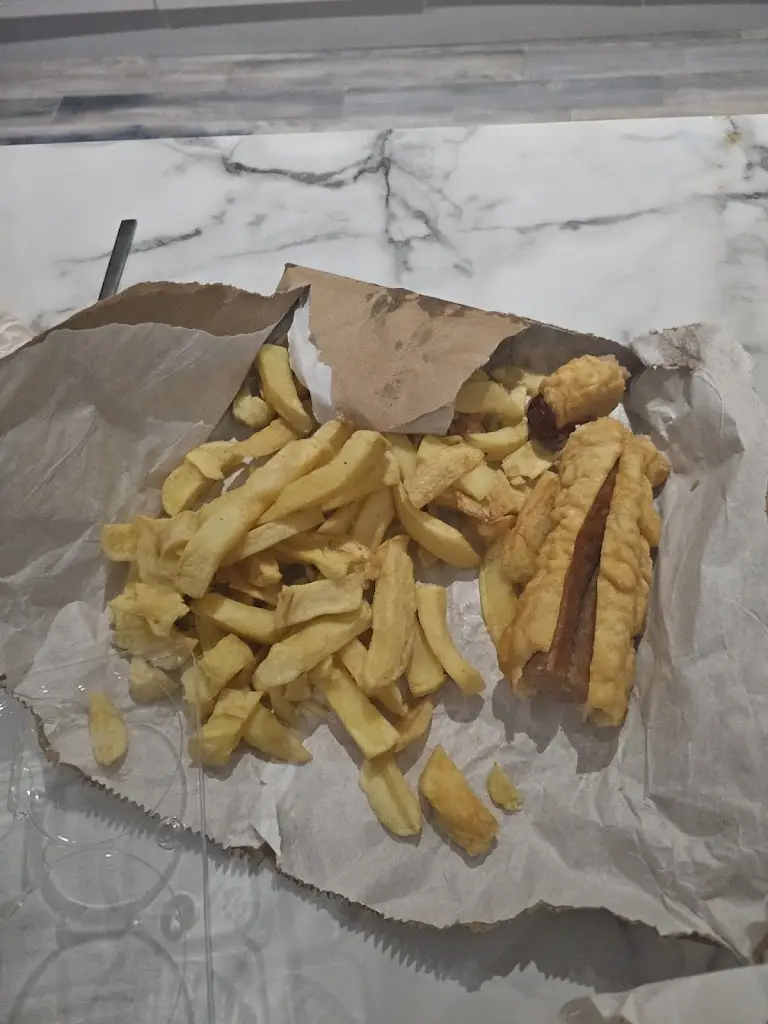 Michael Egan_Cinelli's Brookfield_Jobstown_review