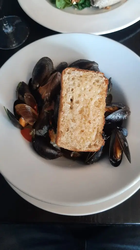 Gleb Teterin_Bujolle Bistro_Kilcock_reseña