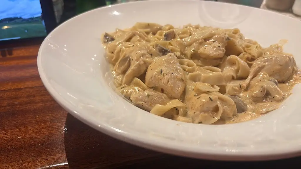 Tadhg Mchugh_Scanlons Pub_Kinnegad_reseña