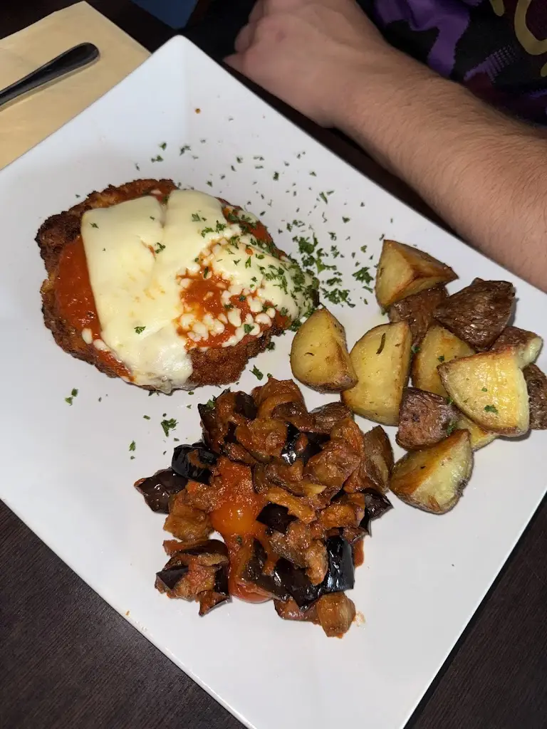 Wiktoria Danielewska_Sorrento Restaurant & Cafe_Lanesborough_review