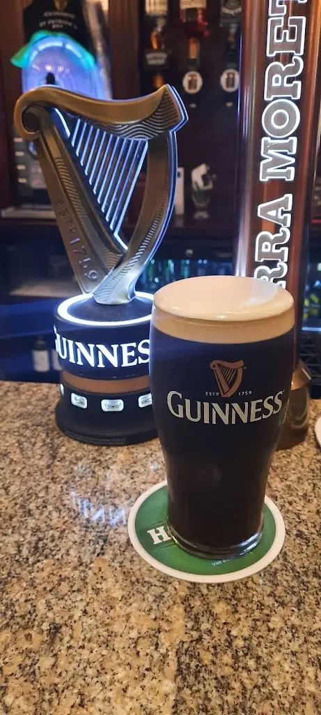 Simon Dowling_The Middle Shop_Leixlip_review