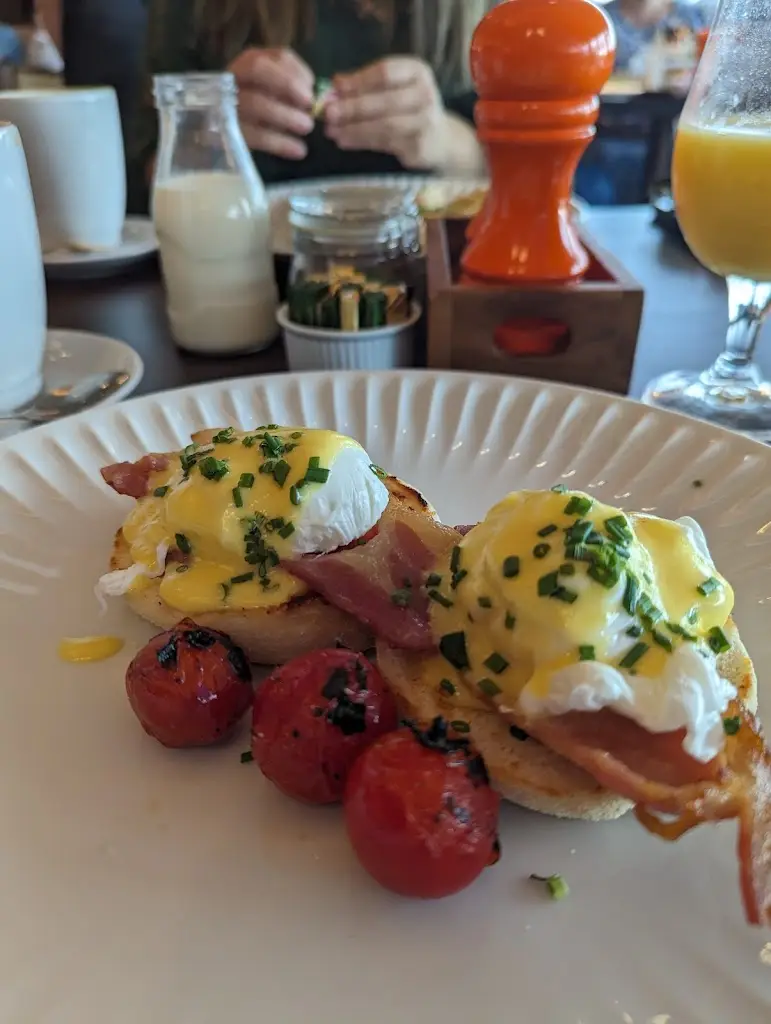 Menu_Hook & Ladder Weston Airport_Leixlip_image_8